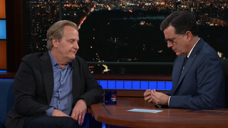 On <i>The Late Show</i>, pissed-off actor Jeff Daniels talks about playing a pissed-off FBI agent in <i>The Looming Tower</i>